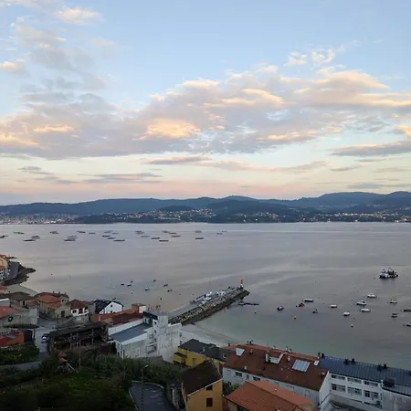 Atico Con Vistas En Raxo